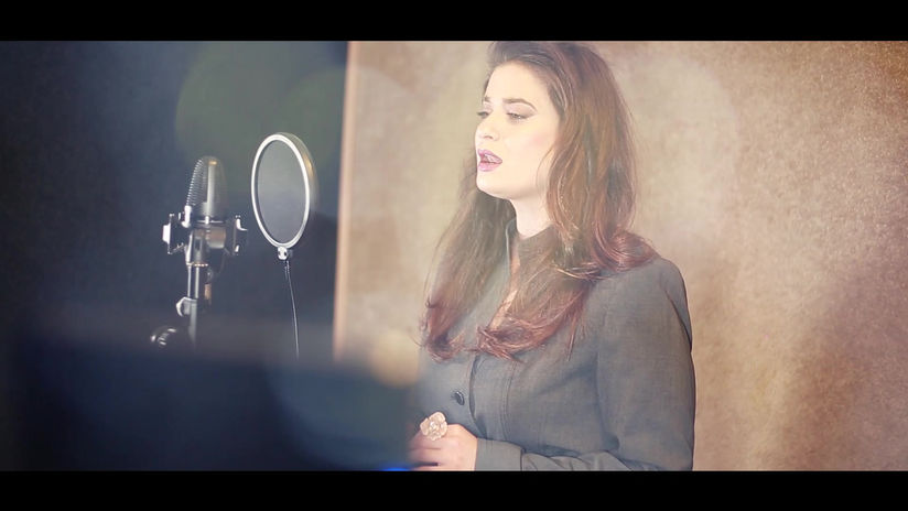 دميانا النبر - اليوم علق على خشبة